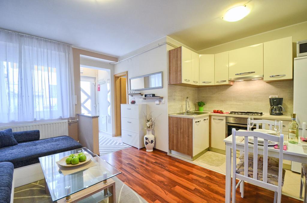 E&E Apartment Arena With Free Private Parking Pula Dış mekan fotoğraf