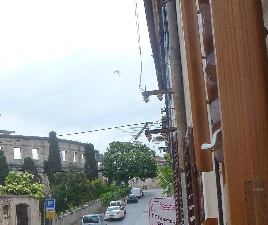 E&E Apartment Arena With Free Private Parking Pula Dış mekan fotoğraf