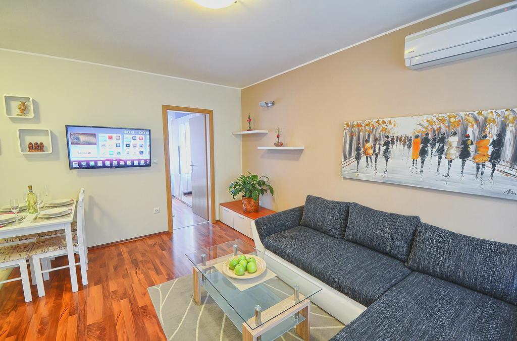 E&E Apartment Arena With Free Private Parking Pula Dış mekan fotoğraf