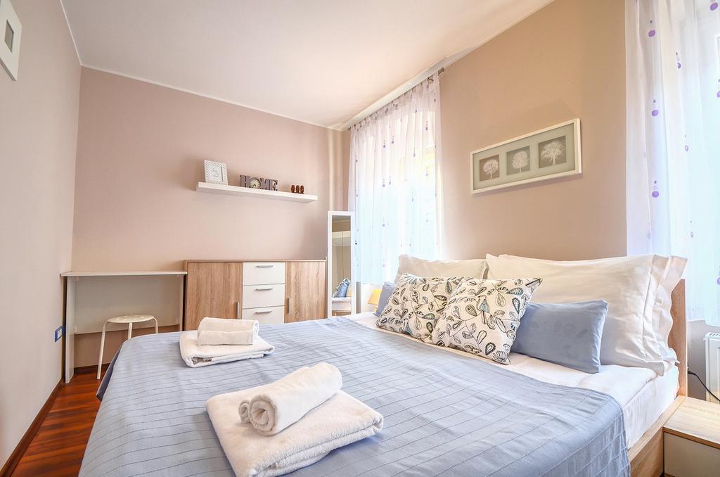 E&E Apartment Arena With Free Private Parking Pula Dış mekan fotoğraf