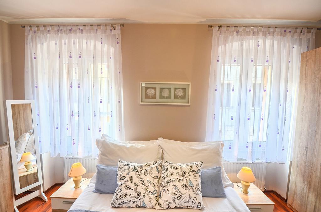 E&E Apartment Arena With Free Private Parking Pula Dış mekan fotoğraf